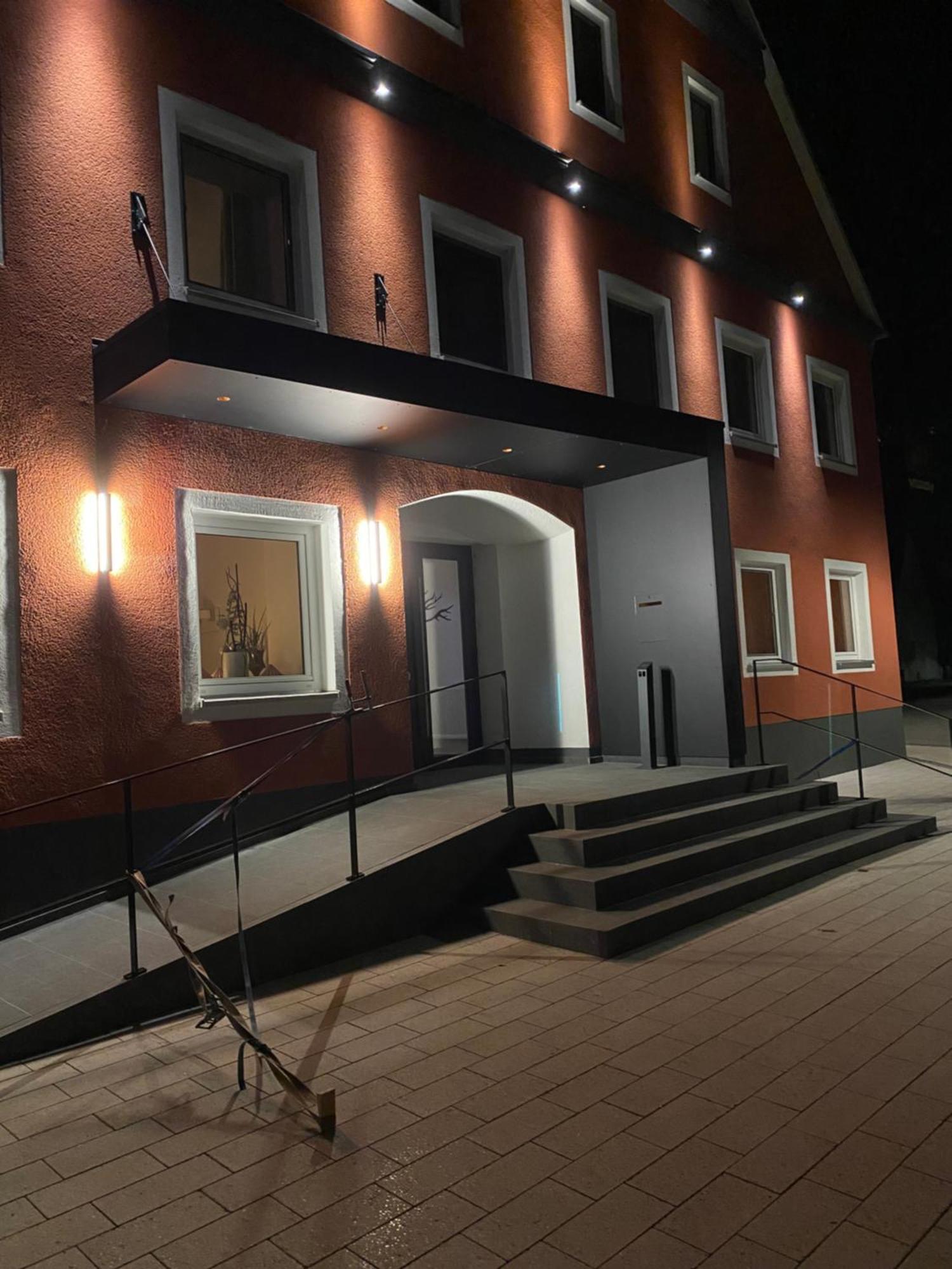 Landgasthof Zahn Эльхинген Экстерьер фото