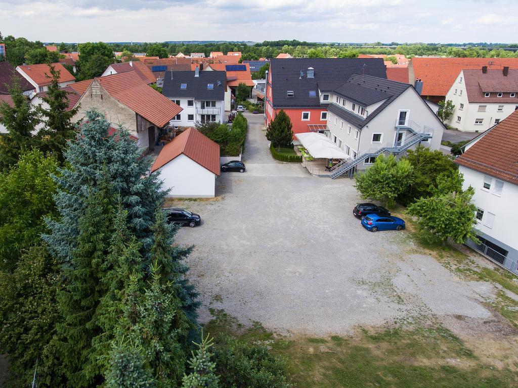Landgasthof Zahn Эльхинген Экстерьер фото
